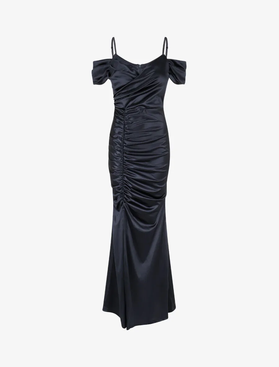 Robe longue fendue à épaules dénudées