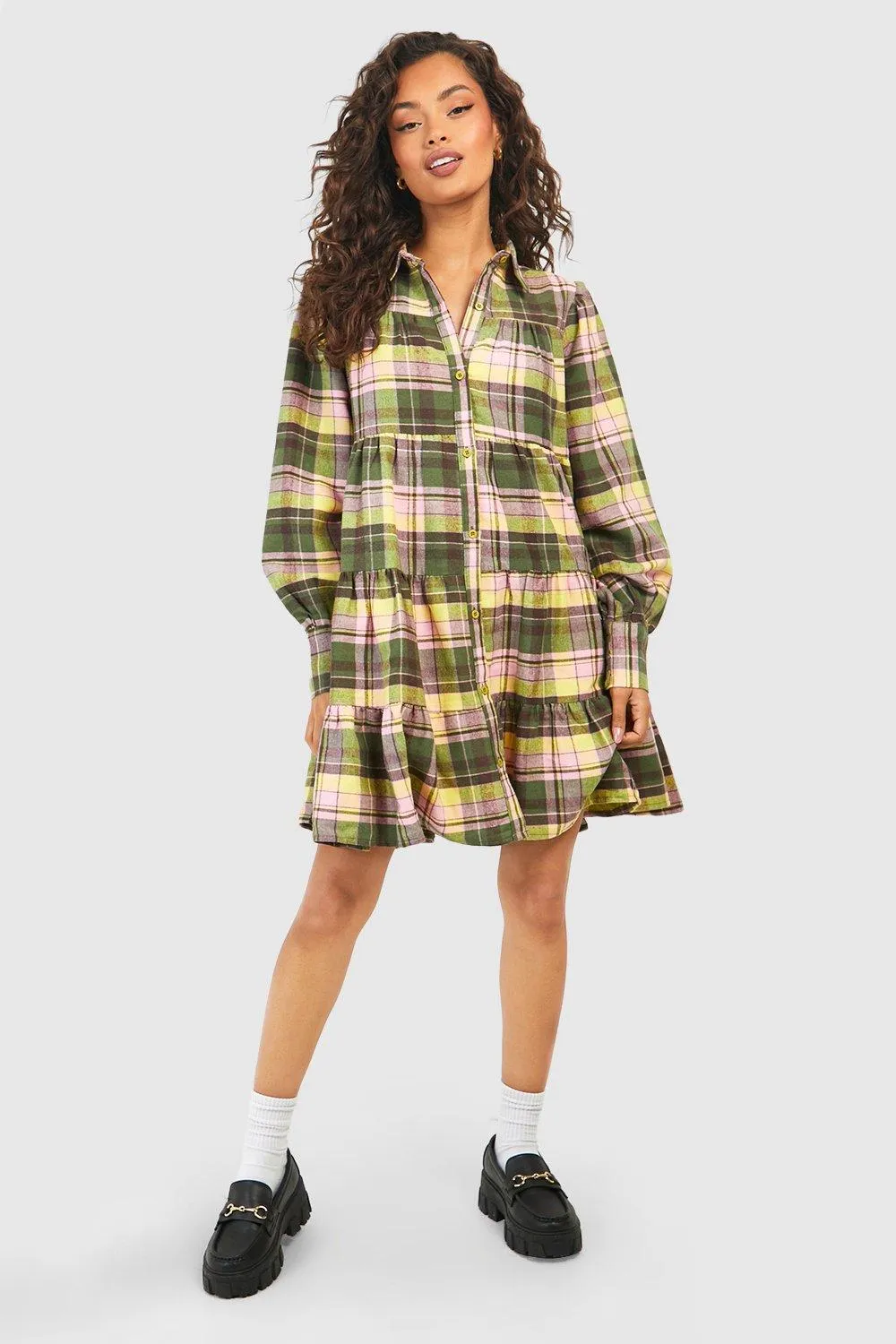 Robe smockée à carreaux