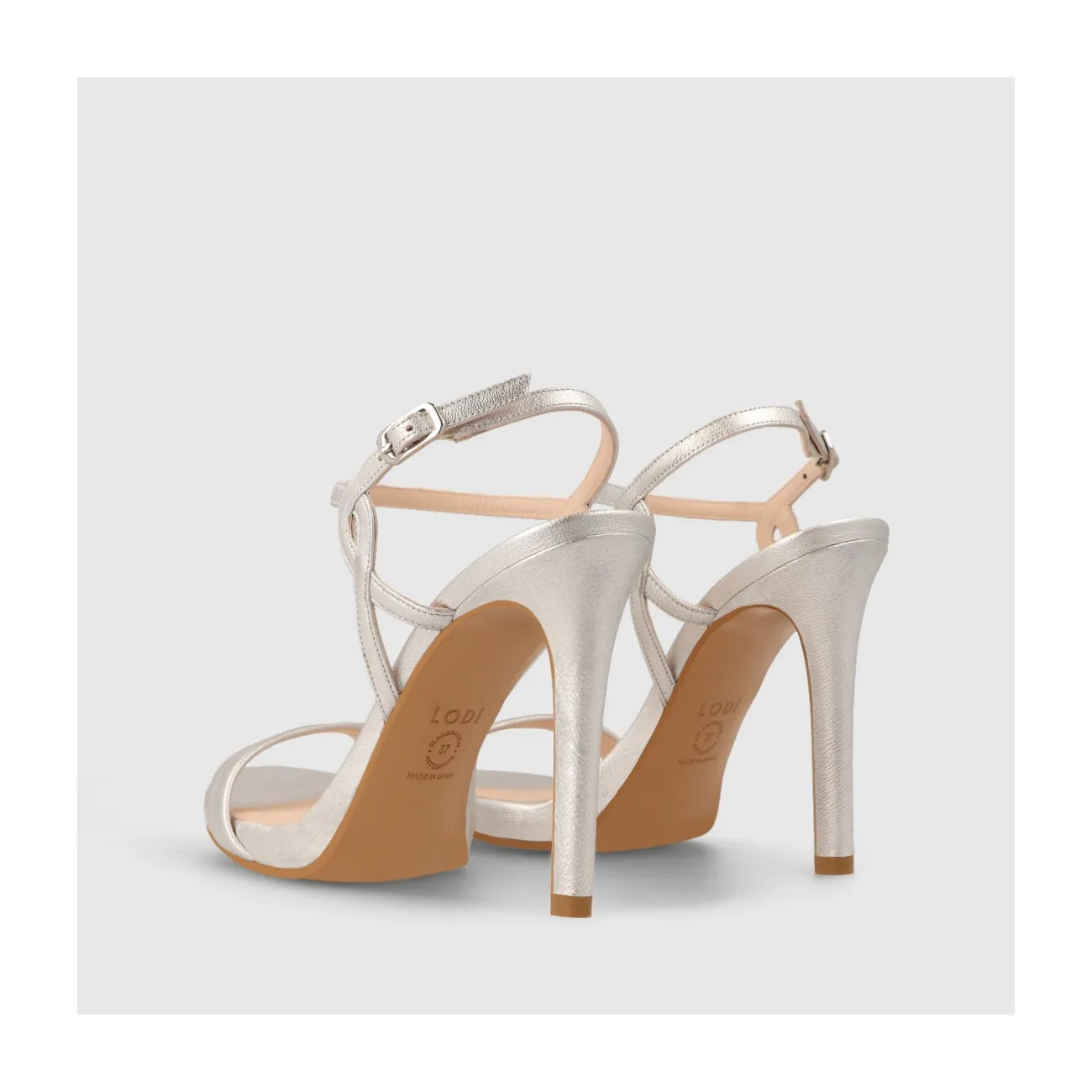 Sandale Cannes en cuir argenté avec détail ovale sur le côté | LODI Chaussures pour femmes en ligne